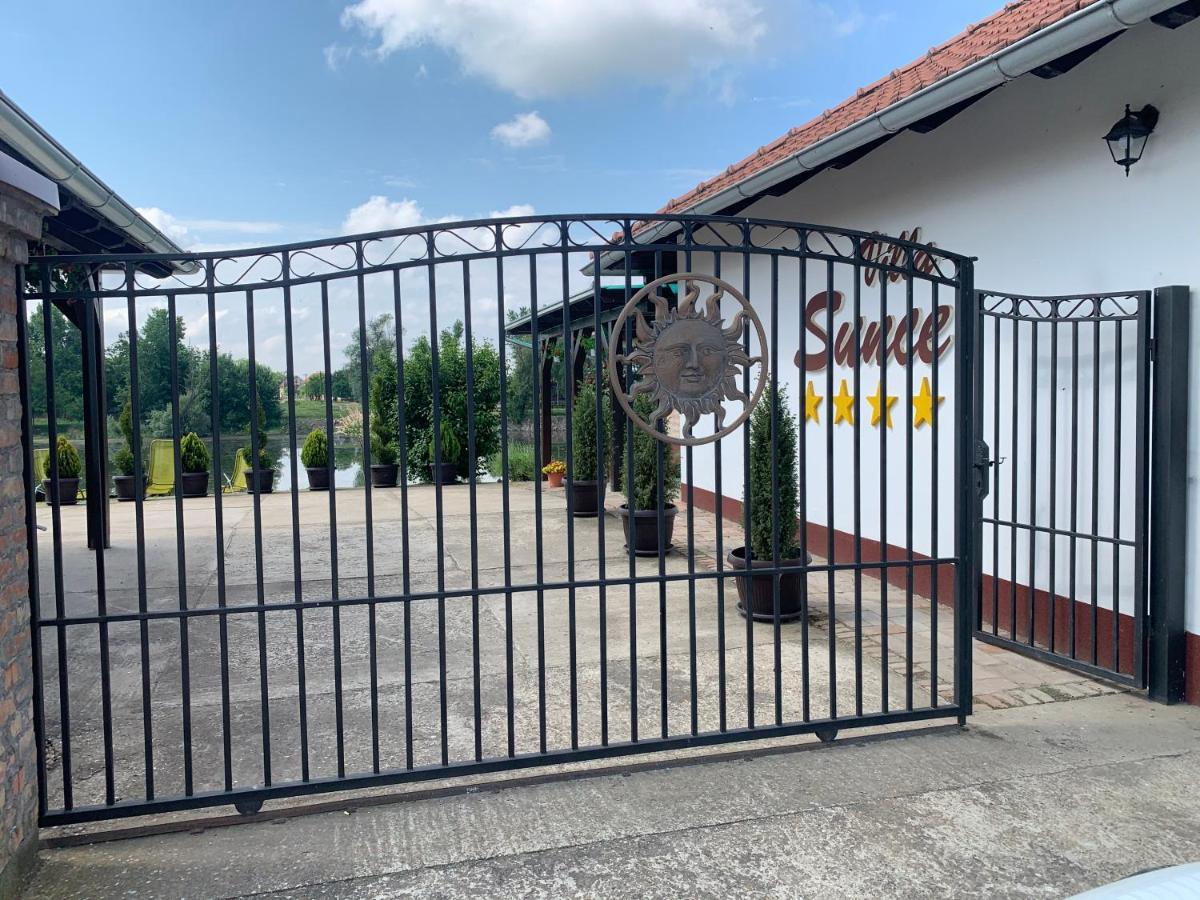 Vila Sunce Morovic Morović Exterior foto