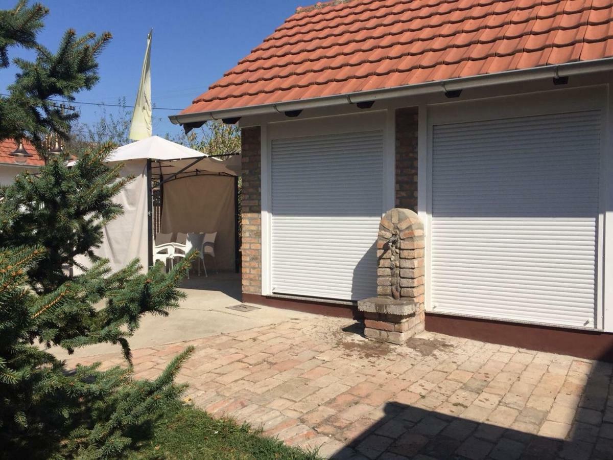 Vila Sunce Morovic Morović Exterior foto